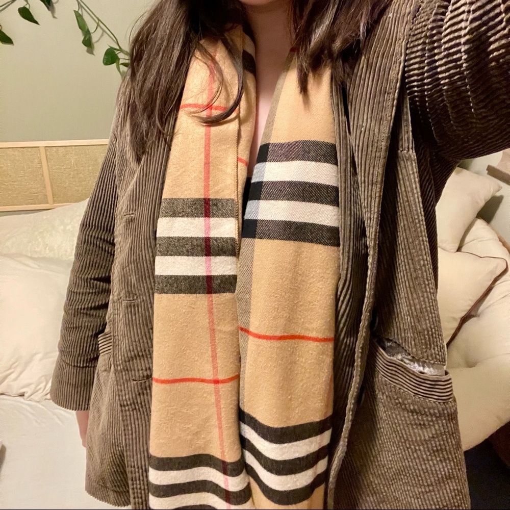 Burberry cashmere and silk scarf